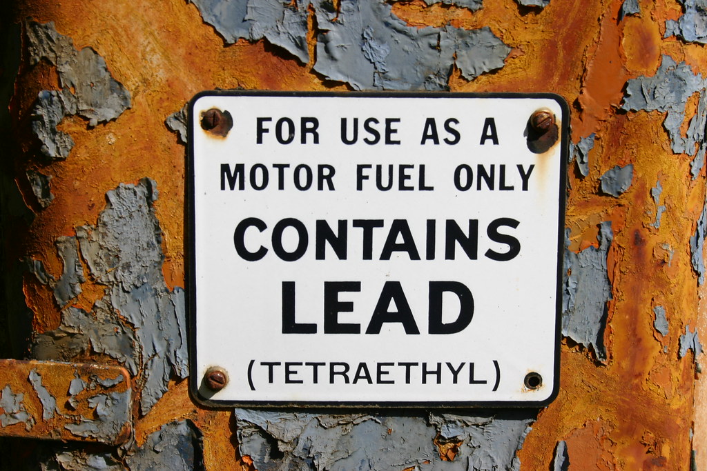 Contains lead